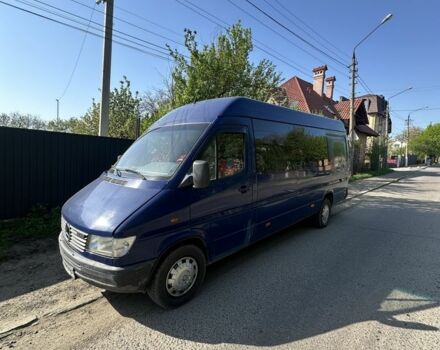 Синий Мерседес Sprinter, объемом двигателя 2.9 л и пробегом 400 тыс. км за 6500 $, фото 1 на Automoto.ua