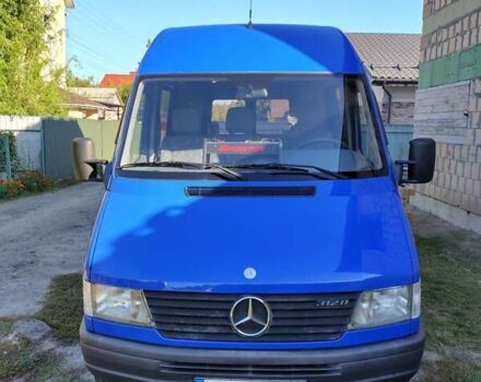 Синий Мерседес Sprinter, объемом двигателя 2.9 л и пробегом 399 тыс. км за 15000 $, фото 1 на Automoto.ua