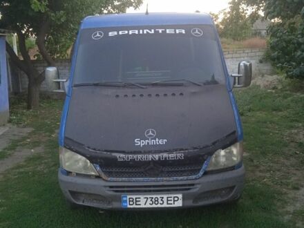 Синій Мерседес Sprinter, об'ємом двигуна 2.1 л та пробігом 627 тис. км за 6500 $, фото 1 на Automoto.ua