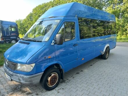 Синий Мерседес Sprinter, объемом двигателя 0 л и пробегом 644 тыс. км за 7000 $, фото 1 на Automoto.ua