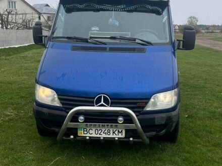 Синій Мерседес Sprinter, об'ємом двигуна 2.15 л та пробігом 600 тис. км за 10000 $, фото 1 на Automoto.ua