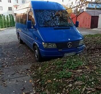 Мерседес Sprinter 2000 в Стрые на Automoto.ua Синий Мерседес Sprinter, объемом двигателя 2.9 л и пробегом 50 тыс. км за 7000 $, фото 1 на Automoto.ua