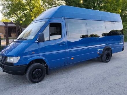 Синий Мерседес Sprinter, объемом двигателя 2.87 л и пробегом 647 тыс. км за 9670 $, фото 1 на Automoto.ua