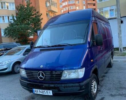 Синий Мерседес Sprinter, объемом двигателя 2.3 л и пробегом 565 тыс. км за 5000 $, фото 1 на Automoto.ua