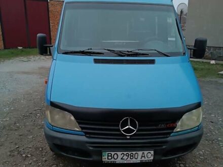 Синий Мерседес Sprinter, объемом двигателя 2.1 л и пробегом 300 тыс. км за 8350 $, фото 1 на Automoto.ua