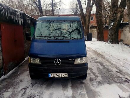 Синий Мерседес Sprinter, объемом двигателя 2.9 л и пробегом 250 тыс. км за 5500 $, фото 1 на Automoto.ua