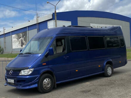 Мерседес Sprinter 2000 в Кривом Роге на Automoto.ua Синий Мерседес Sprinter, объемом двигателя 2.15 л и пробегом 200 тыс. км за 17000 $, фото 1 на Automoto.ua