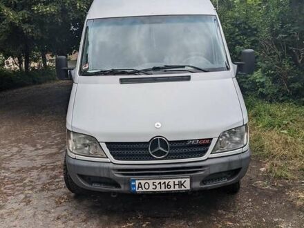 Синий Мерседес Sprinter, объемом двигателя 2.2 л и пробегом 500 тыс. км за 10700 $, фото 1 на Automoto.ua