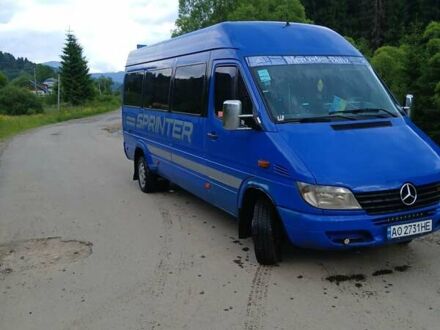 Мерседес Sprinter 2001 в Межгорье на Automoto.ua Синий Мерседес Sprinter, объемом двигателя 2.15 л и пробегом 574 тыс. км за 6800 $, фото 1 на Automoto.ua