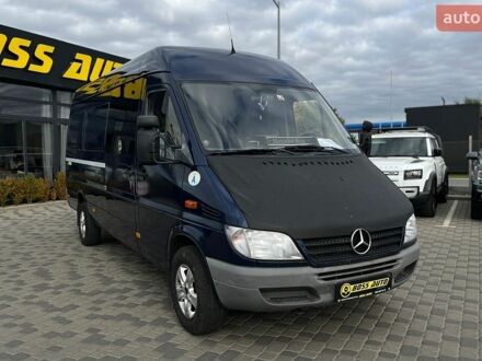 Синий Мерседес Sprinter, объемом двигателя 2.69 л и пробегом 315 тыс. км за 9500 $, фото 1 на Automoto.ua
