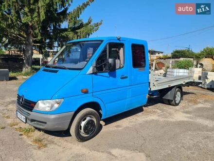 Мерседес Sprinter 2002 у Дубно на Automoto.ua Синій Мерседес Sprinter, об'ємом двигуна 2.2 л та пробігом 251 тис. км за 14700 $, фото 1 на Automoto.ua