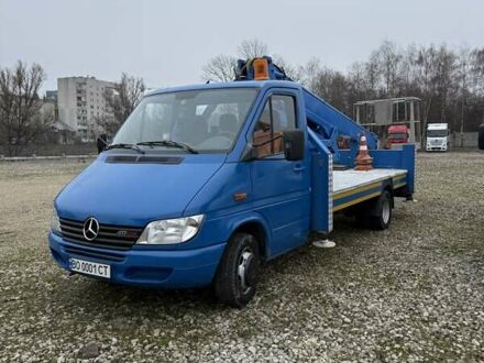 Синий Мерседес Sprinter, объемом двигателя 2.2 л и пробегом 110 тыс. км за 37000 $, фото 1 на Automoto.ua