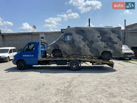 Синій Мерседес Sprinter, об'ємом двигуна 2.7 л та пробігом 300 тис. км за 15500 $, фото 1 на Automoto.ua