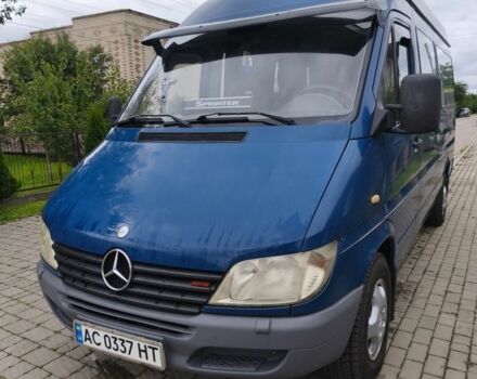 Синий Мерседес Sprinter, объемом двигателя 2.2 л и пробегом 357 тыс. км за 8900 $, фото 1 на Automoto.ua
