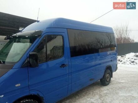 Синий Мерседес Sprinter, объемом двигателя 2.69 л и пробегом 400 тыс. км за 6300 $, фото 1 на Automoto.ua