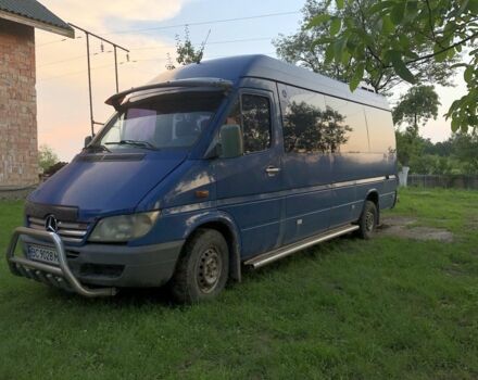 Синий Мерседес Sprinter, объемом двигателя 2.2 л и пробегом 300 тыс. км за 4500 $, фото 1 на Automoto.ua