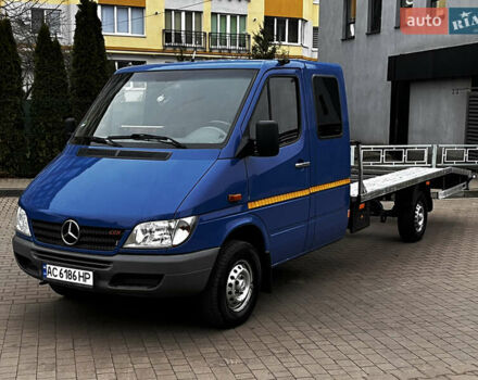 Синий Мерседес Sprinter, объемом двигателя 2.69 л и пробегом 492 тыс. км за 12300 $, фото 1 на Automoto.ua