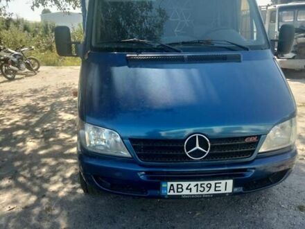 Синий Мерседес Sprinter, объемом двигателя 2.15 л и пробегом 111 тыс. км за 15900 $, фото 1 на Automoto.ua