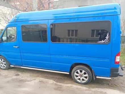 Синій Мерседес Sprinter, об'ємом двигуна 2.7 л та пробігом 318 тис. км за 10000 $, фото 1 на Automoto.ua