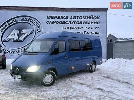 Синий Мерседес Sprinter, объемом двигателя 2.7 л и пробегом 480 тыс. км за 8400 $, фото 1 на Automoto.ua
