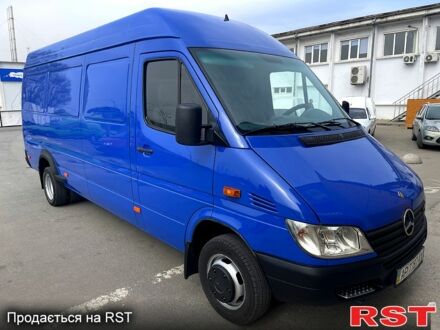 Синий Мерседес Sprinter, объемом двигателя 2.2 л и пробегом 300 тыс. км за 14900 $, фото 1 на Automoto.ua