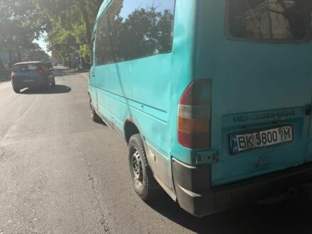Синій Мерседес Sprinter, об'ємом двигуна 2.7 л та пробігом 600 тис. км за 4512 $, фото 1 на Automoto.ua