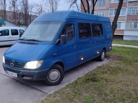 Синий Мерседес Sprinter, объемом двигателя 2.69 л и пробегом 780 тыс. км за 8500 $, фото 1 на Automoto.ua
