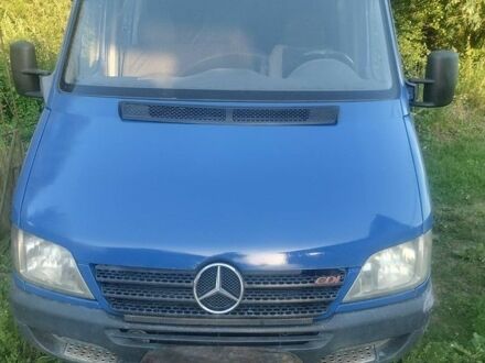 Синий Мерседес Sprinter, объемом двигателя 2.1 л и пробегом 430 тыс. км за 4500 $, фото 1 на Automoto.ua