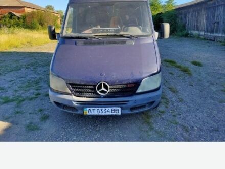 Синий Мерседес Sprinter, объемом двигателя 0 л и пробегом 450 тыс. км за 3100 $, фото 1 на Automoto.ua