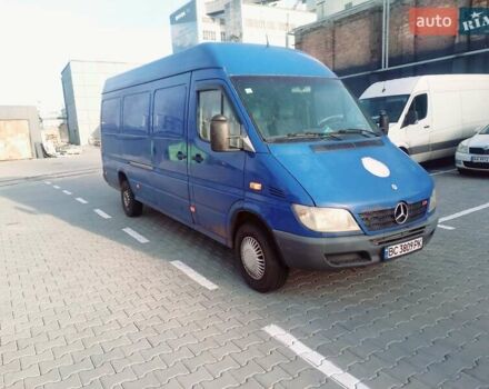 Синий Мерседес Sprinter, объемом двигателя 2.2 л и пробегом 372 тыс. км за 5600 $, фото 1 на Automoto.ua