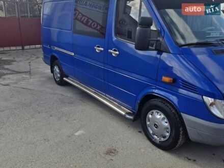 Синий Мерседес Sprinter, объемом двигателя 2.15 л и пробегом 325 тыс. км за 7600 $, фото 1 на Automoto.ua