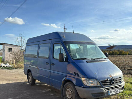 Синий Мерседес Sprinter, объемом двигателя 2.2 л и пробегом 447 тыс. км за 4500 $, фото 1 на Automoto.ua