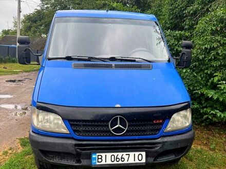 Синій Мерседес Sprinter, об'ємом двигуна 2.1 л та пробігом 350 тис. км за 8900 $, фото 1 на Automoto.ua