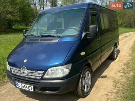 Синий Мерседес Sprinter, объемом двигателя 2.2 л и пробегом 730 тыс. км за 6500 $, фото 1 на Automoto.ua