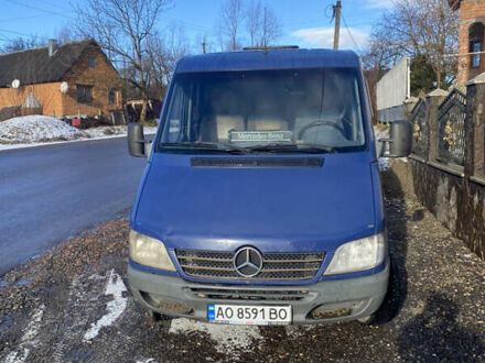 Мерседес Sprinter 2004 в Хусте на Automoto.ua Синий Мерседес Sprinter, объемом двигателя 2.15 л и пробегом 441 тыс. км за 8700 $, фото 1 на Automoto.ua
