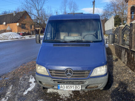 Синий Мерседес Sprinter, объемом двигателя 2.15 л и пробегом 441 тыс. км за 8700 $, фото 1 на Automoto.ua