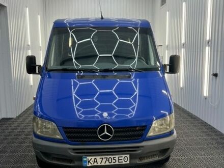 Синий Мерседес Sprinter, объемом двигателя 2.2 л и пробегом 940 тыс. км за 7700 $, фото 1 на Automoto.ua