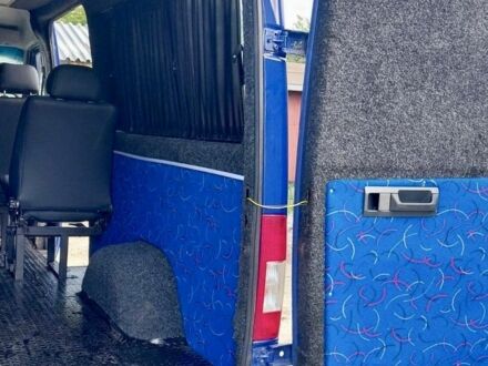 Синий Мерседес Sprinter, объемом двигателя 2.2 л и пробегом 436 тыс. км за 8225 $, фото 1 на Automoto.ua