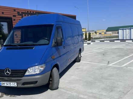 Синий Мерседес Sprinter, объемом двигателя 2.1 л и пробегом 138 тыс. км за 9000 $, фото 1 на Automoto.ua