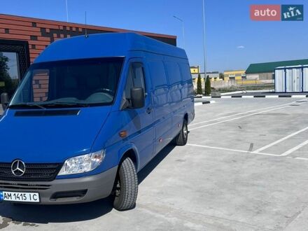 Синий Мерседес Sprinter, объемом двигателя 2.15 л и пробегом 132 тыс. км за 9000 $, фото 1 на Automoto.ua