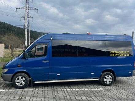 Синий Мерседес Sprinter, объемом двигателя 2.69 л и пробегом 810 тыс. км за 11000 $, фото 1 на Automoto.ua