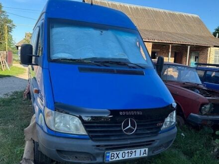 Синій Мерседес Sprinter, об'ємом двигуна 2.1 л та пробігом 999 тис. км за 8600 $, фото 1 на Automoto.ua
