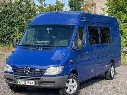 Синий Мерседес Sprinter, объемом двигателя 2.2 л и пробегом 959 тыс. км за 10600 $, фото 1 на Automoto.ua