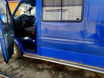 Мерседес Sprinter 2005 в Тетиеве на Automoto.ua Синий Мерседес Sprinter, объемом двигателя 22 л и пробегом 500 тыс. км за 9000 $, фото 1 на Automoto.ua