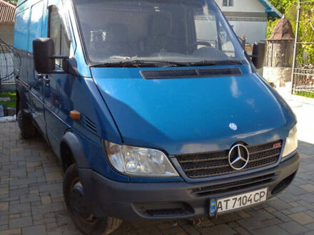 Мерседес Sprinter 2006 в Коломые на Automoto.ua Синий Мерседес Sprinter, объемом двигателя 2.15 л и пробегом 4 тыс. км за 9300 $, фото 1 на Automoto.ua