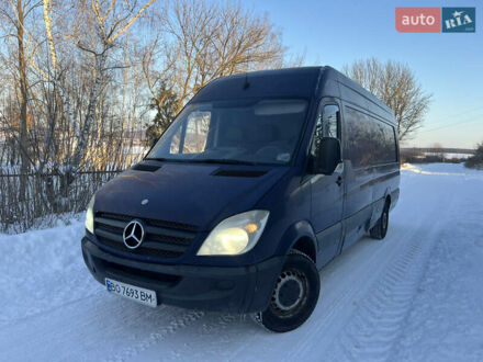 Синий Мерседес Sprinter, объемом двигателя 2.15 л и пробегом 435 тыс. км за 7999 $, фото 1 на Automoto.ua