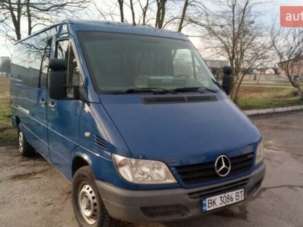Синій Мерседес Sprinter, об'ємом двигуна 2.1 л та пробігом 396 тис. км за 9300 $, фото 1 на Automoto.ua