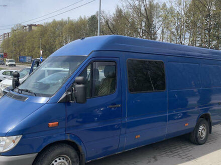 Мерседес Sprinter 2006 в Тернополе на Automoto.ua Синий Мерседес Sprinter, объемом двигателя 2.69 л и пробегом 650 тыс. км за 9200 $, фото 1 на Automoto.ua