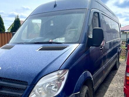 Синій Мерседес Sprinter, об'ємом двигуна 2.2 л та пробігом 100 тис. км за 7500 $, фото 1 на Automoto.ua