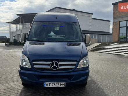 Синий Мерседес Sprinter, объемом двигателя 2.2 л и пробегом 460 тыс. км за 13700 $, фото 1 на Automoto.ua